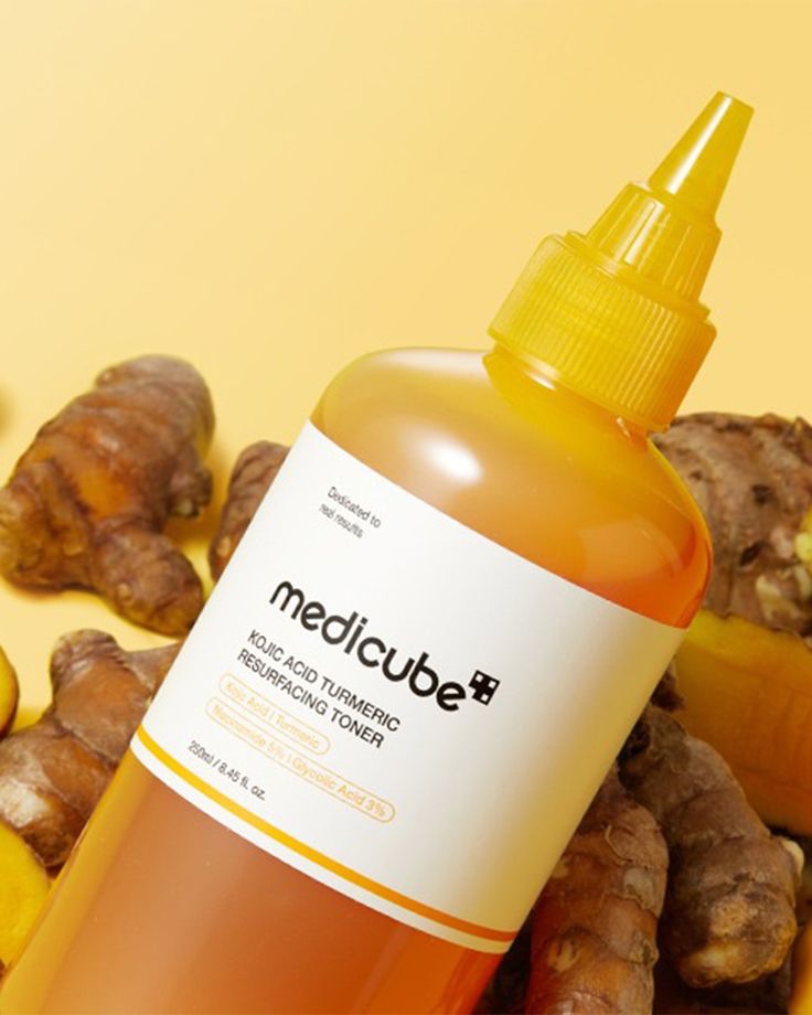 Tónico Kojic Acid Turmeric Resurfacing Medicube