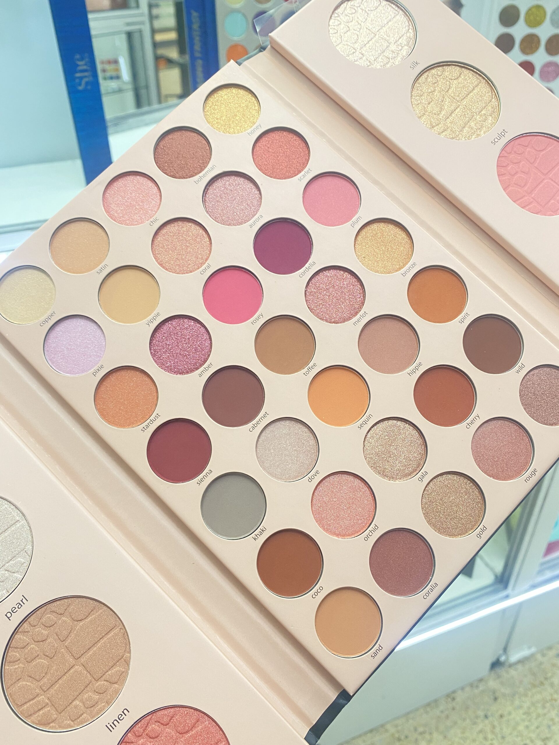 Natural color Raquel